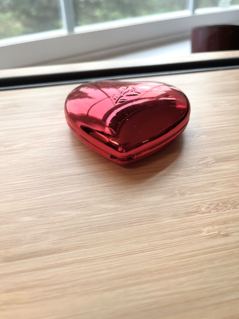 Lancome Limited Edition Shiny Hot Pink Heart Double Mirror Compact - Picture 6 of 11